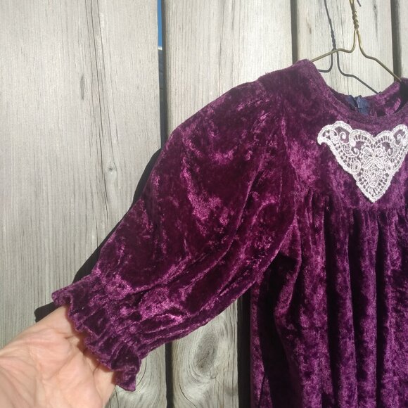 Vintage Baby Girls Dress Purple Crushed Velour Lace Applique - Picture 6 of 16